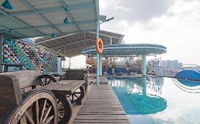 RedDoorz Premium near Bandung Station